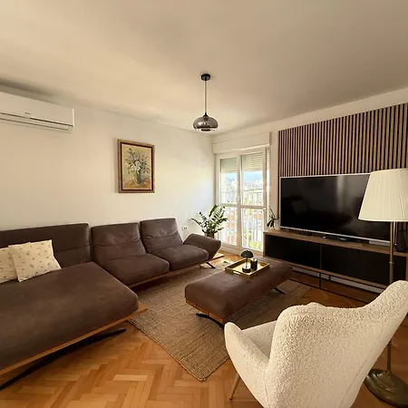 Apartment Kai 16 Split